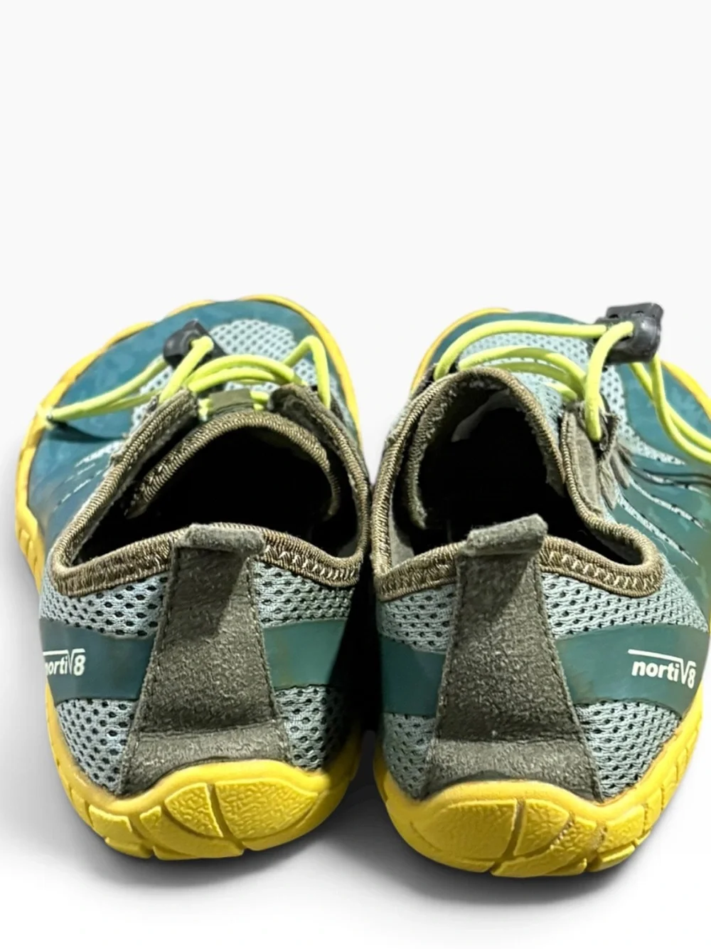 NORTIV 8 Kids Quick Dry Barefoot Water Shoes Size 4